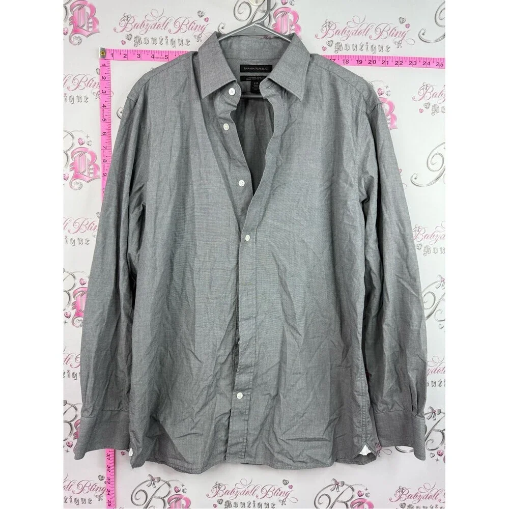 Banana Republic shirt button up Gray Long Sleeve Button-Up Shirt